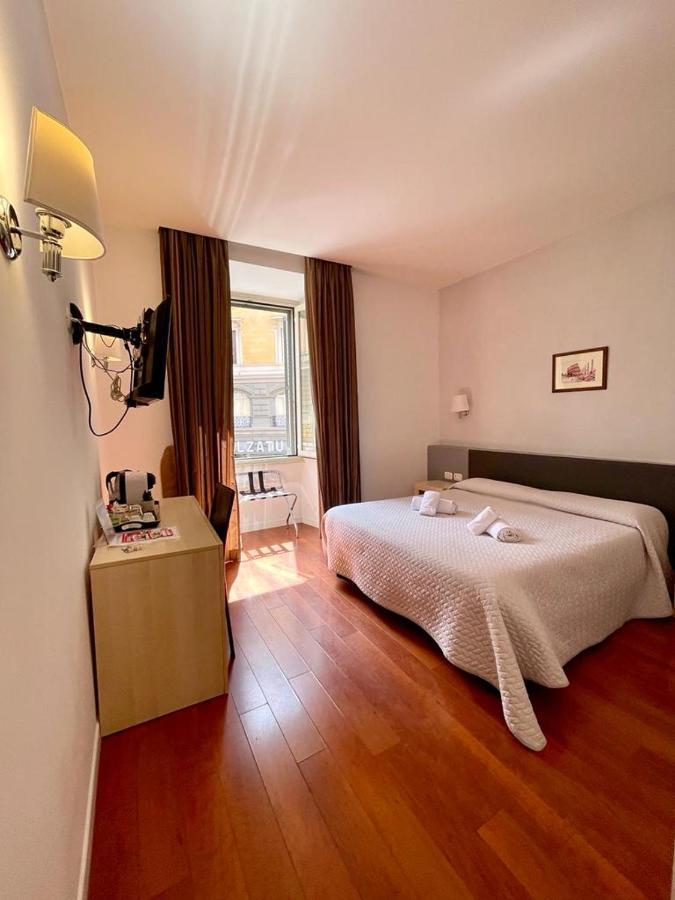 Elle Cavour Guest House Róma Kültér fotó